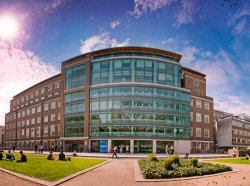 ONCAMPUS LONDON - подготовительные программы к поступлению в университеты University of London ONCAMPUS LONDON - подготовительные программы к поступлению в университеты University of London