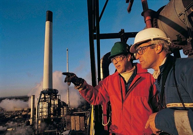 Учиться в университетах за границей по специальности Управление нефтяными и газовыми ресурсами (Oil, Gas and Petroleum Management)